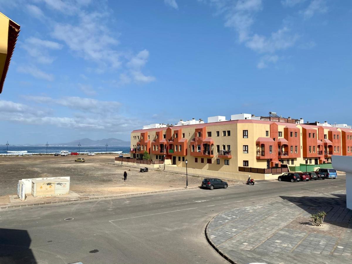 Modern Apartment With Sea Views In Corralejo Buitenkant foto